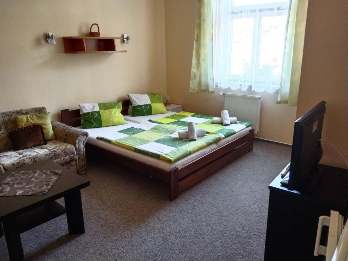 Hotel Jaro Mělník Dış mekan fotoğraf