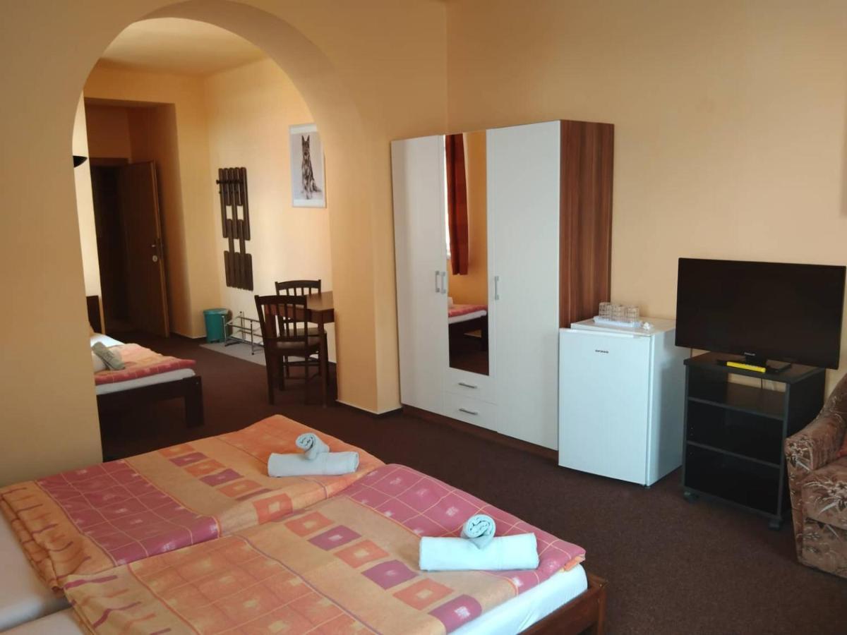 Hotel Jaro Mělník Dış mekan fotoğraf