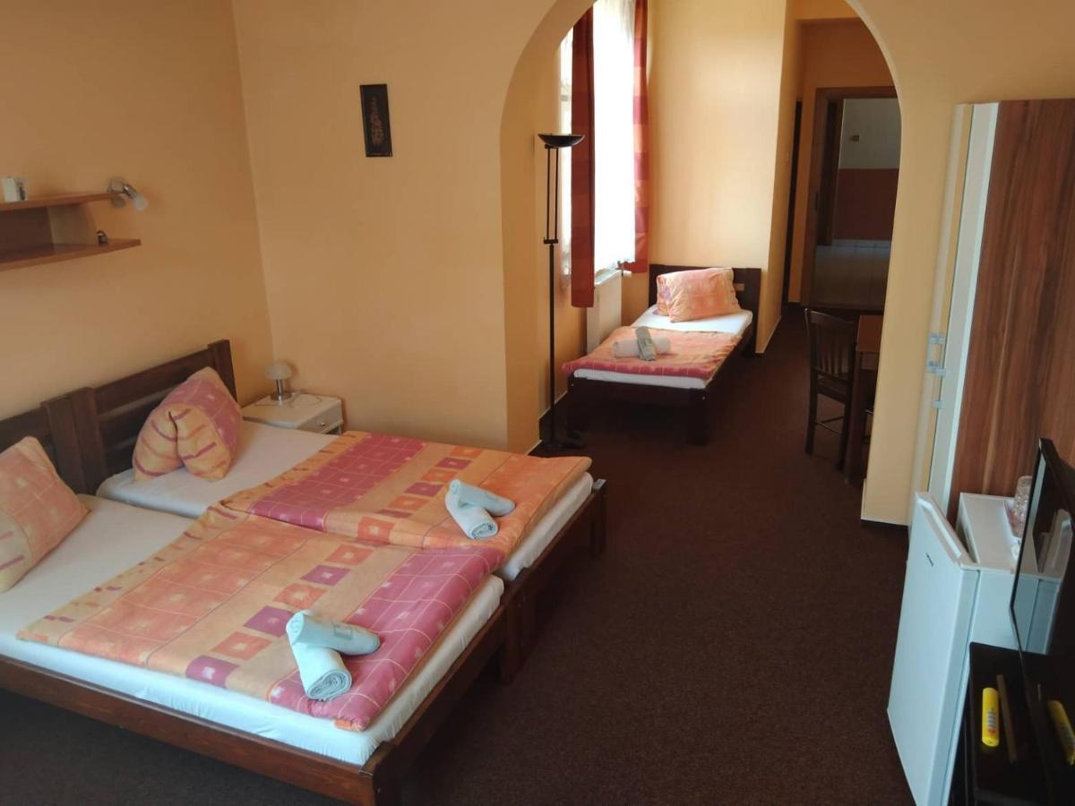 Hotel Jaro Mělník Dış mekan fotoğraf