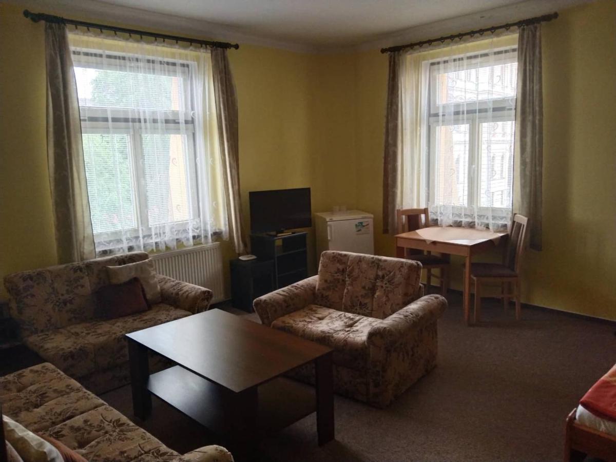 Hotel Jaro Mělník Dış mekan fotoğraf