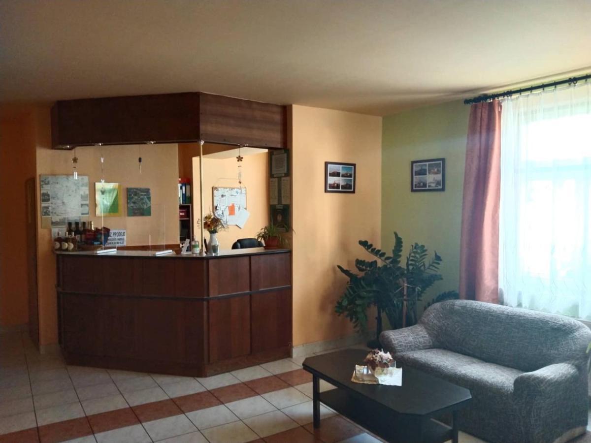 Hotel Jaro Mělník Dış mekan fotoğraf
