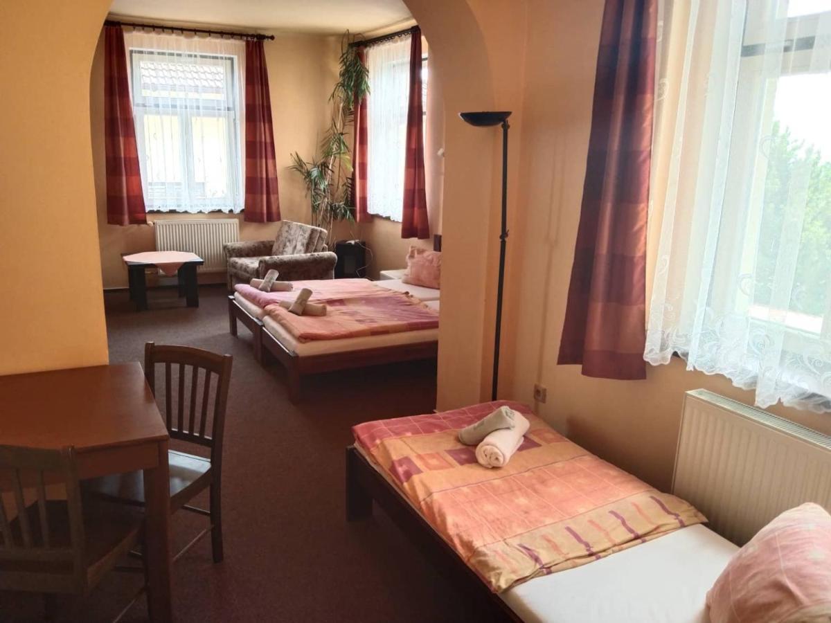 Hotel Jaro Mělník Dış mekan fotoğraf